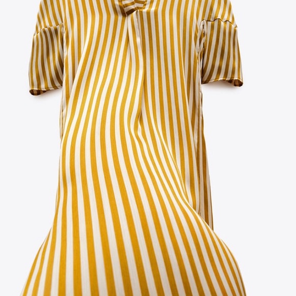 New Zara  Flowy V-neck Dress - Picture 3 of 5